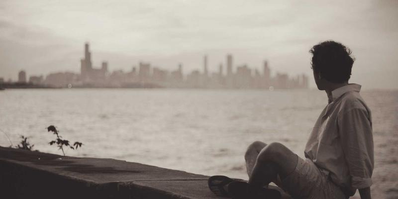 交叉模式中国对比:潮流趋势、时尚潮流与商务正式的碰撞与融合